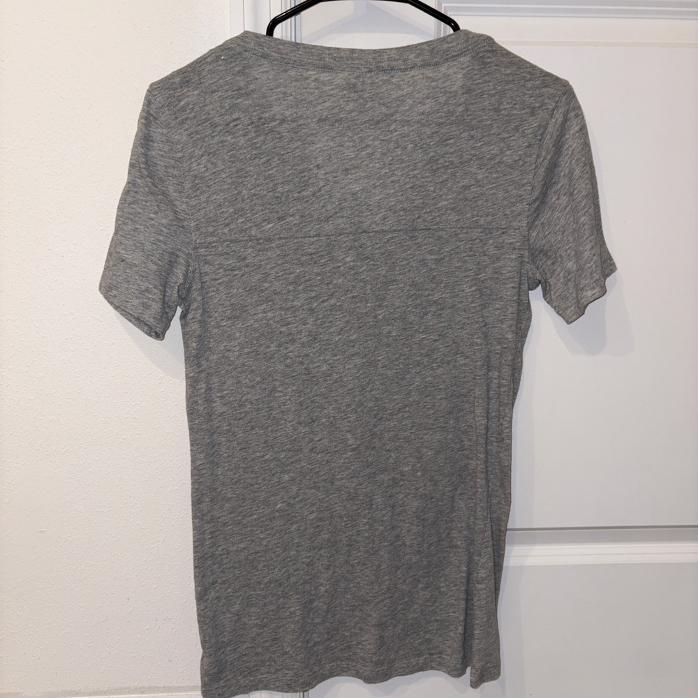 Victoria's Secret Pink New York City Sequin V-Neck Tshirt Gray Medium Rare - Picture 3 of 13